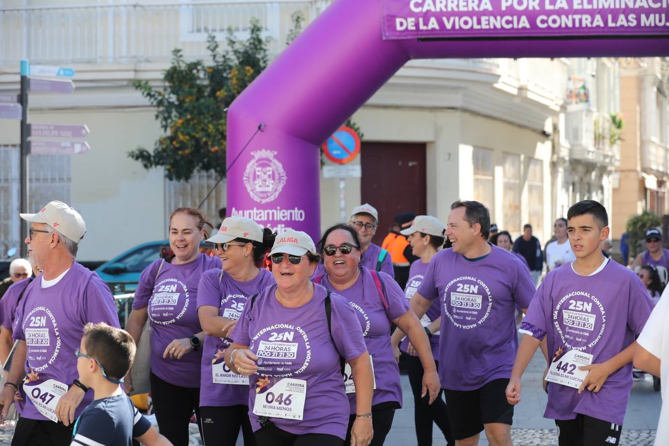 Fotos: Carrera Popular por la eliminación de la violencia contra las mujeres