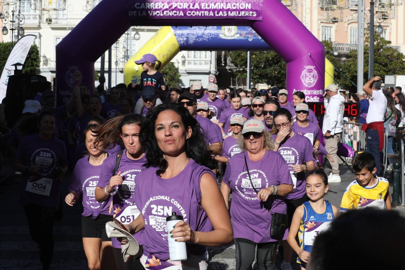 Fotos: Carrera Popular por la eliminación de la violencia contra las mujeres