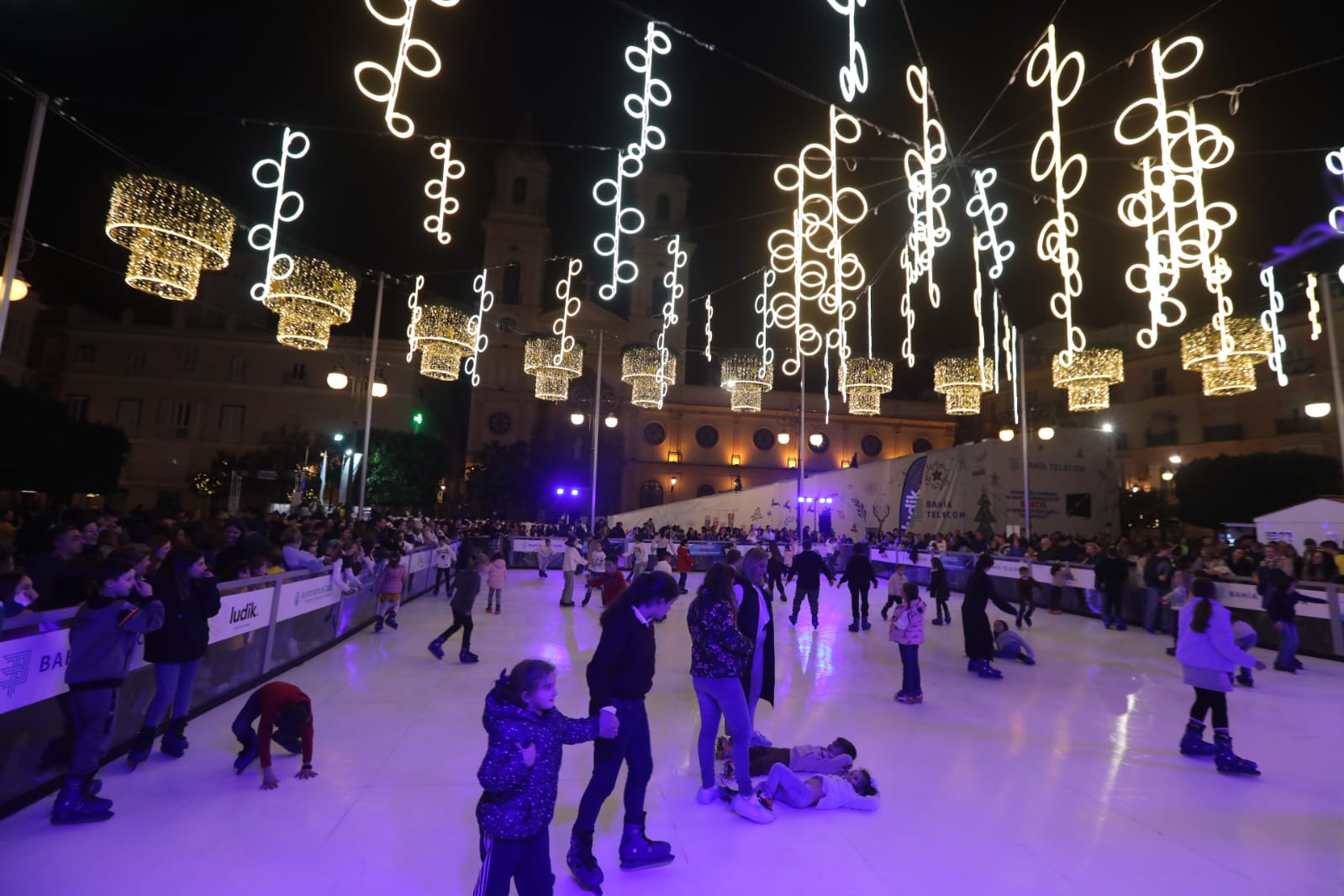 Cádiz ya vive la Navidad