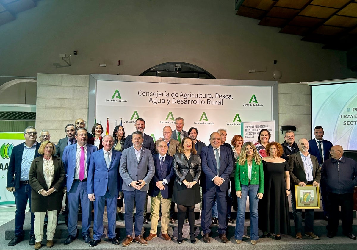 Junta y sector sellarán una alianza para defender la pesca del Mediterráneo y del Golfo de Cádiz.