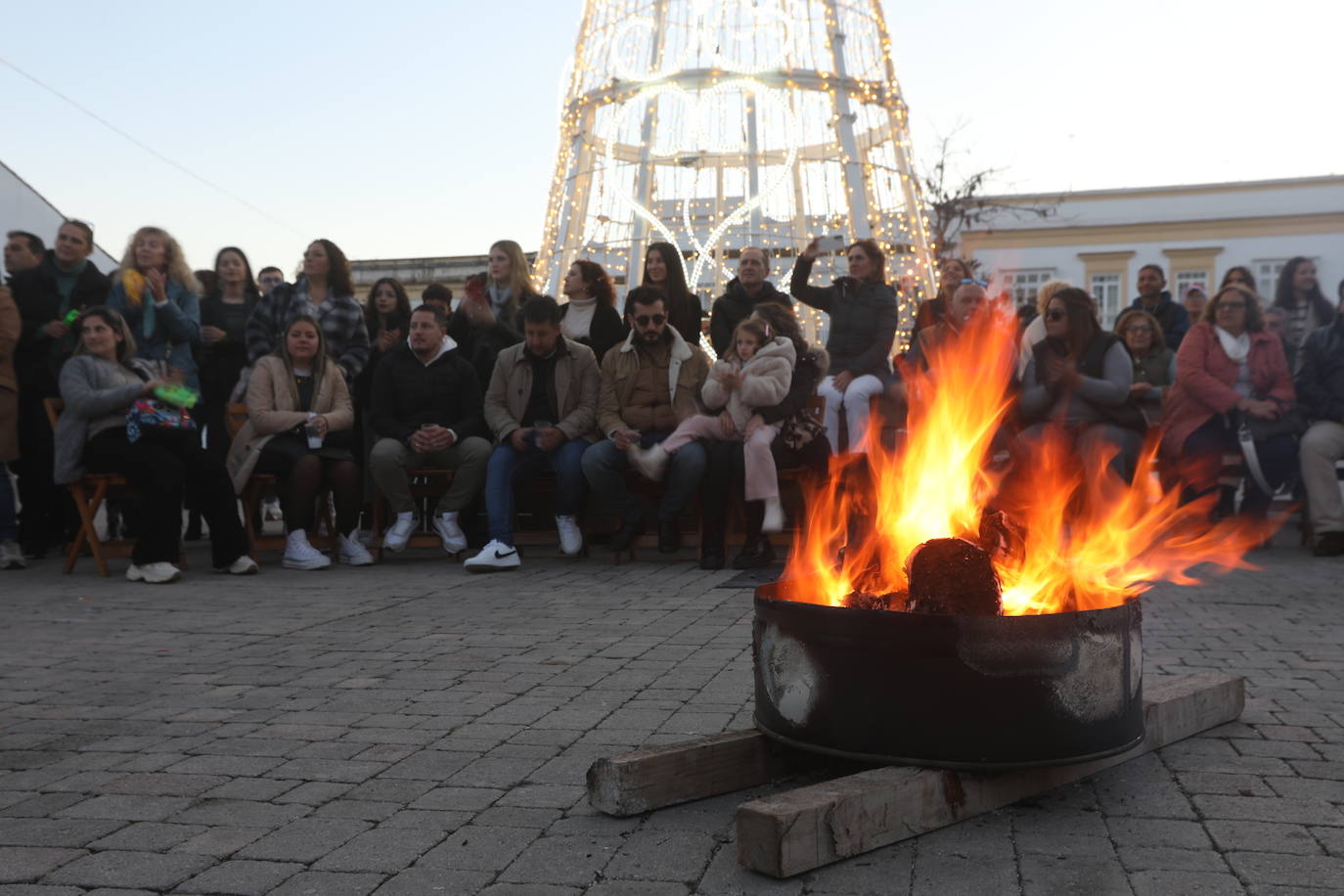 Fotos: Zambomba en la plaza Belén de Jerez