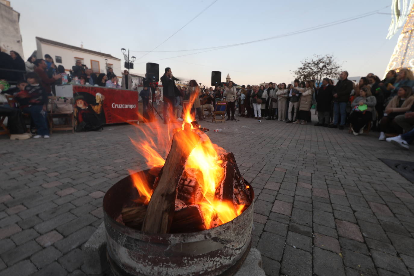 Fotos: Zambomba en la plaza Belén de Jerez