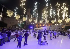 Pistas de patinaje sobre hielo en Cádiz: horarios, precios y cuál es su ubicación