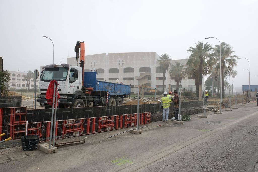 Así queda el nuevo vallado de Altadis