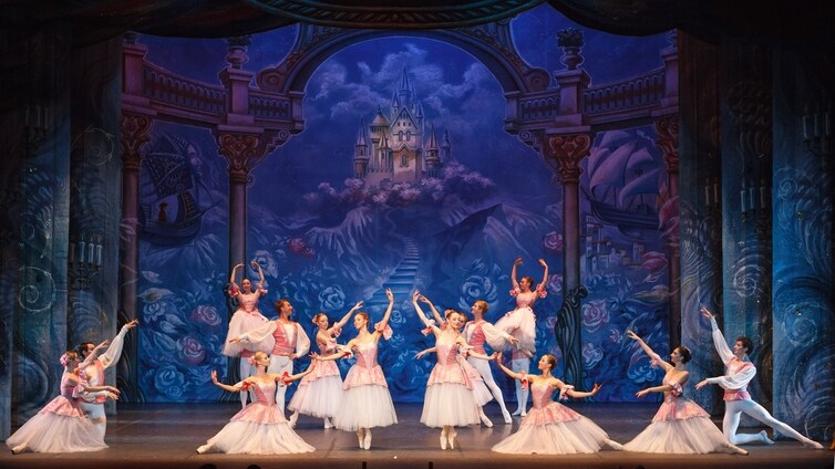 El Ballet Clásico Internacional exhibe la magia de su 'Cascanueces' en el Villamarta