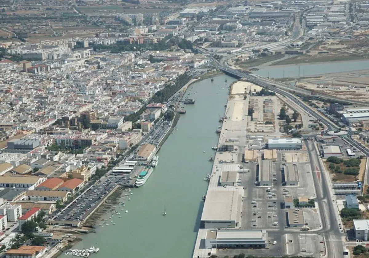 El Puerto aprueba el expediente de Gran Ciudad para remitirlo al Parlamento para su aprobación definitiva