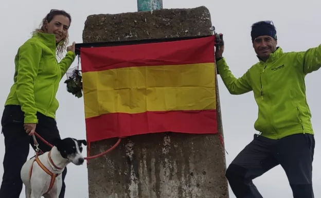 Dos jerezanos conquistan las cumbres de España con el reto 16 cimas