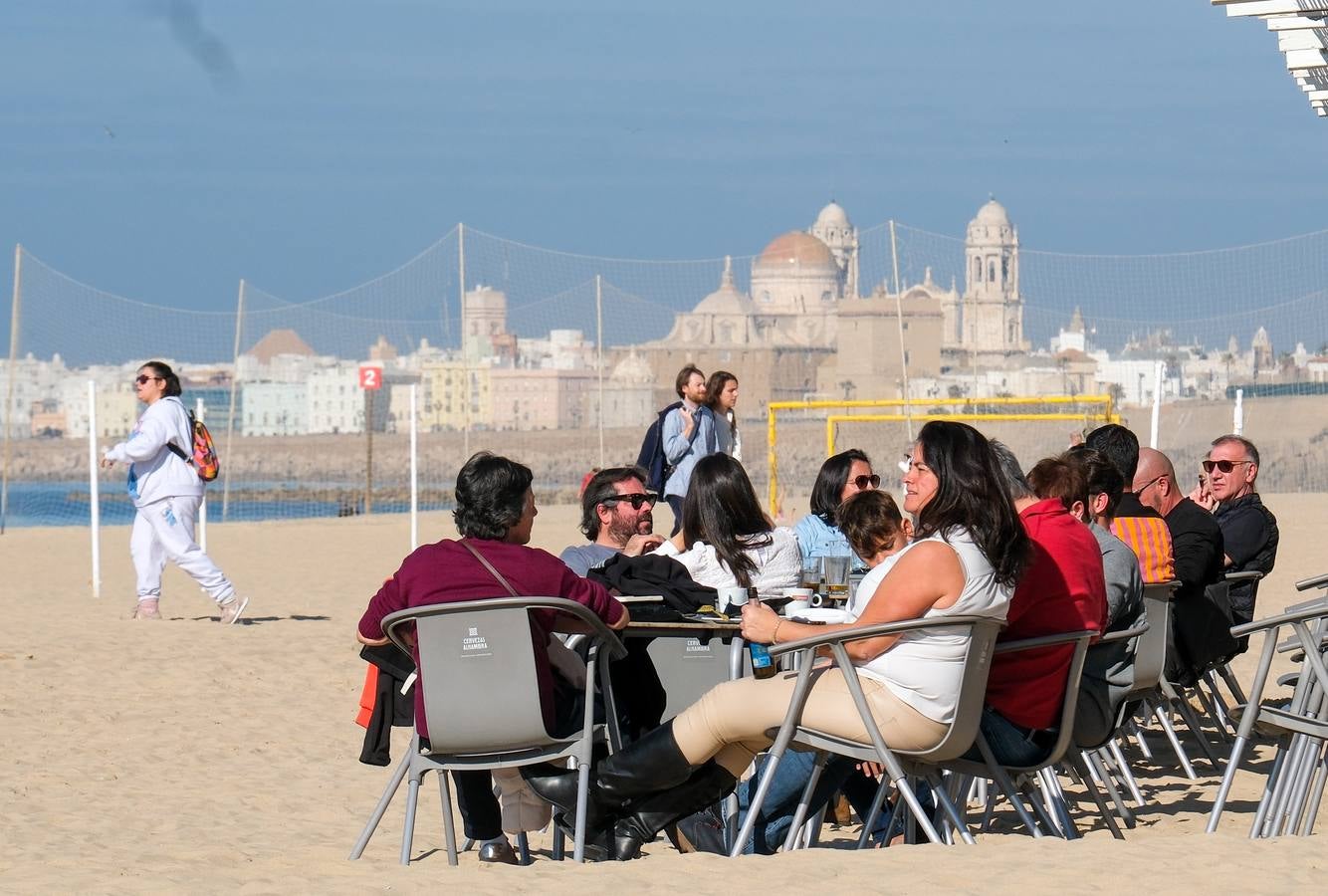 Fotos: Cádiz celebra la Navidad con un sol espléndido