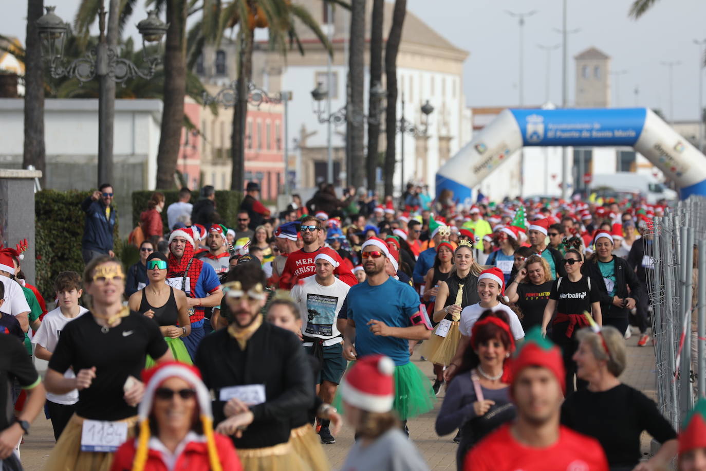 Las mejores imágenes de la San Silvestre en El Puerto