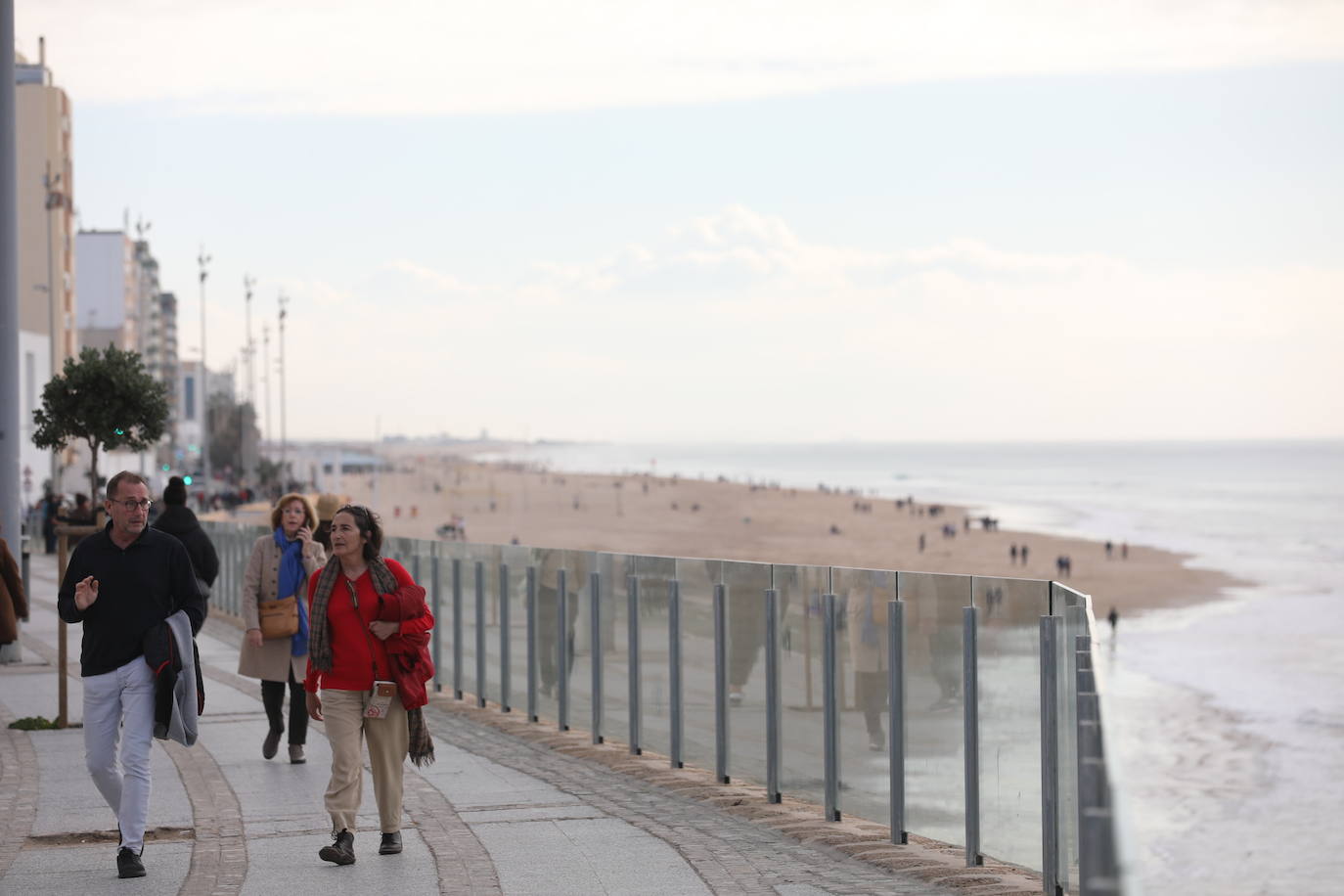 Cádiz estrena 2024 con un ambiente relajado