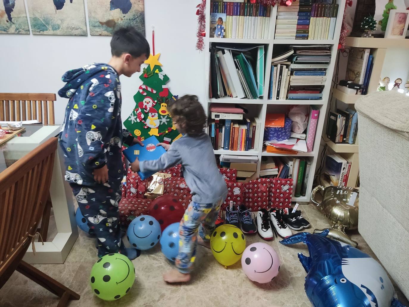 Así ha sido la llegada de los Reyes Magos en los hogares gaditanos