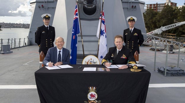 Navantia firma el mantenimiento de la flota de Australia