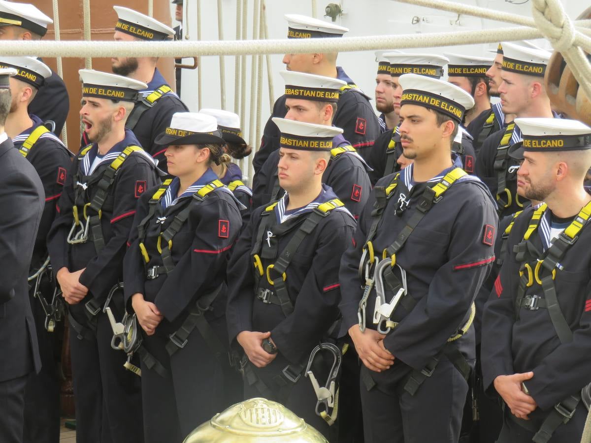 Fotos: Salida del buque Juan Sebastián de Elcano en su 96 crucero de instrucción
