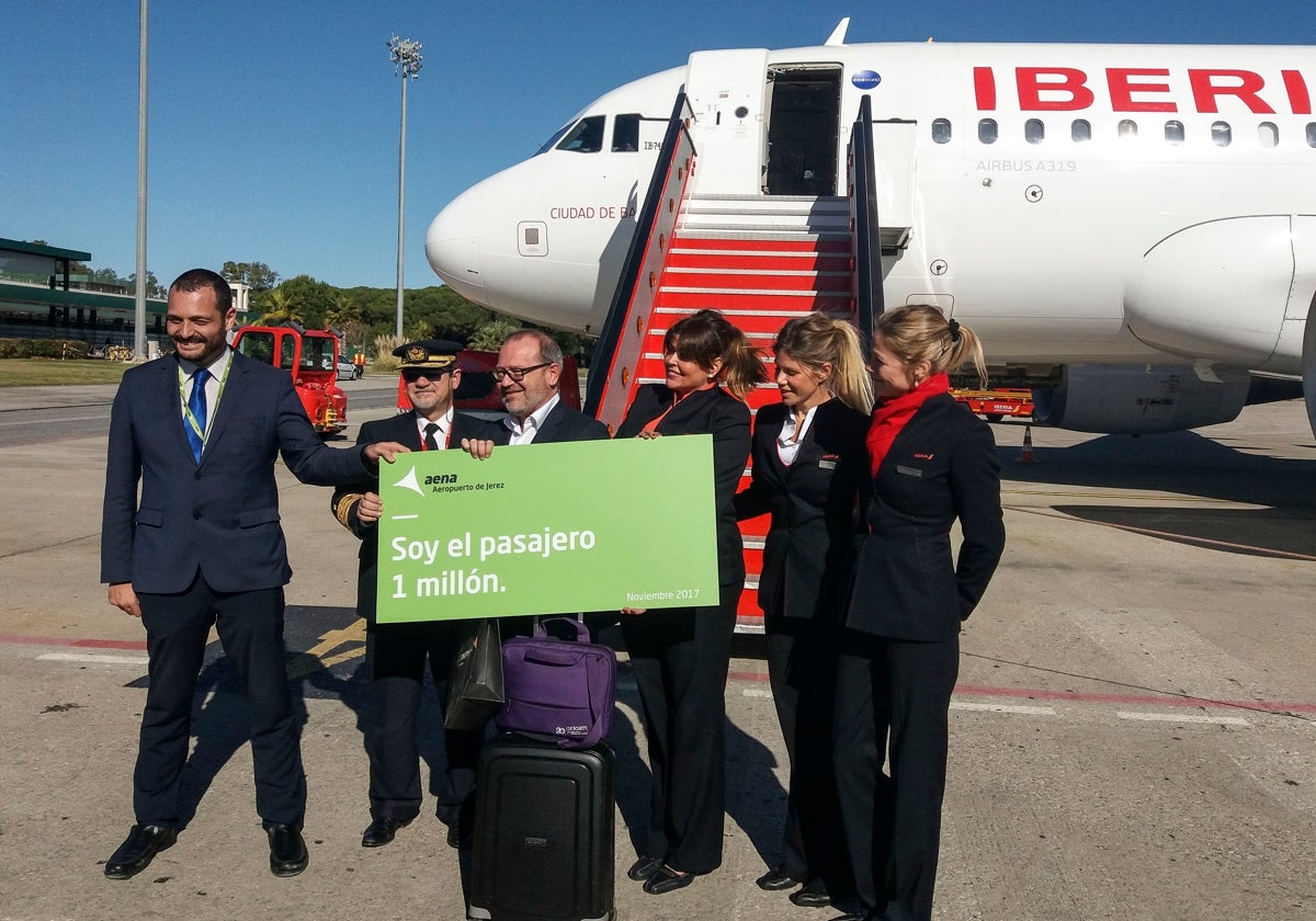 Imagen simbólica del pasajero un millón en 2017 en el aeropuerto de Jerez