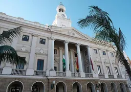 El Ayuntamiento de Cádiz rebaja el período medio de pago a proveedores a 23,88 días