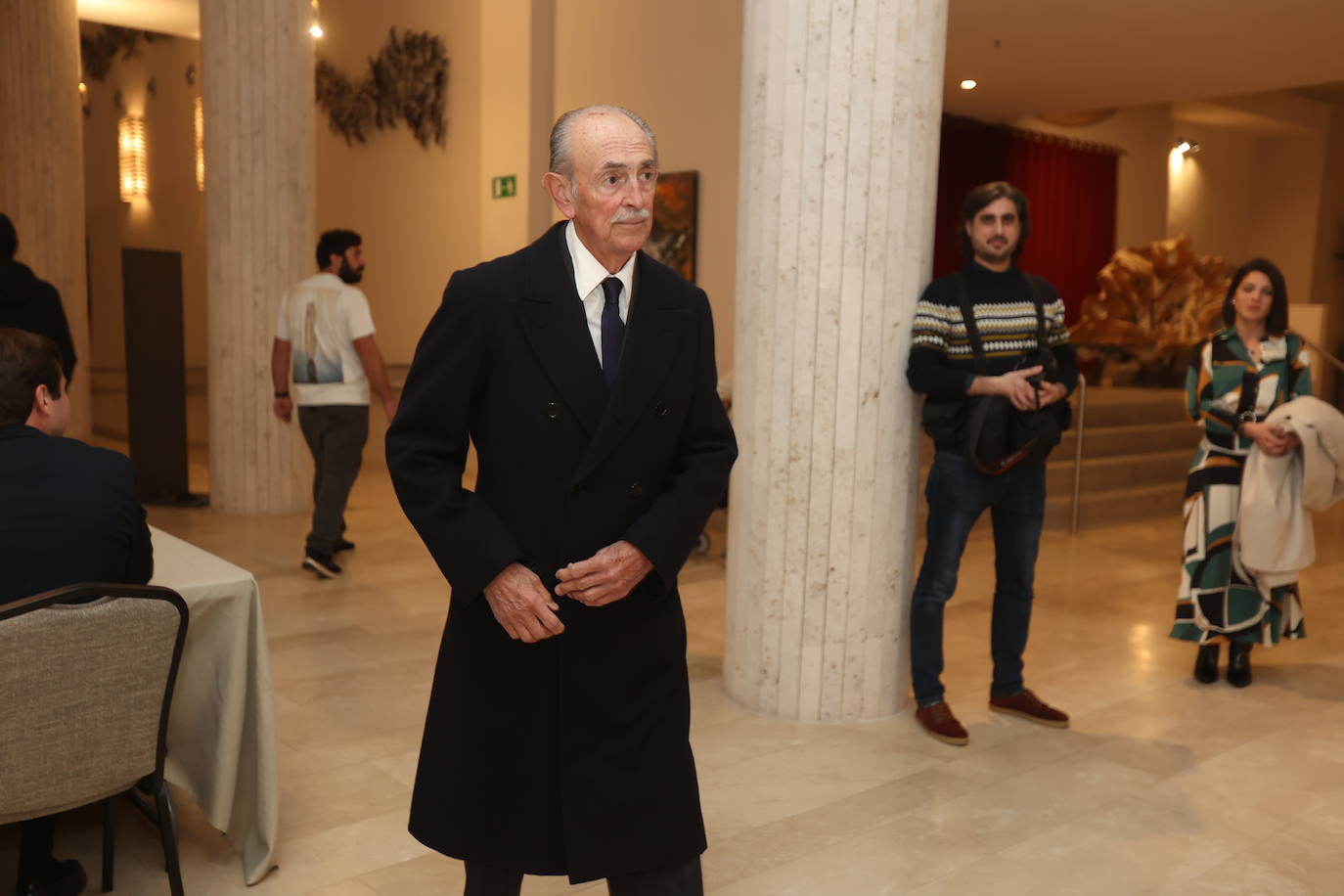 Así ha sido la entrega del premio Gaditano de Adopción a Borja Prado Eulate en Cádiz