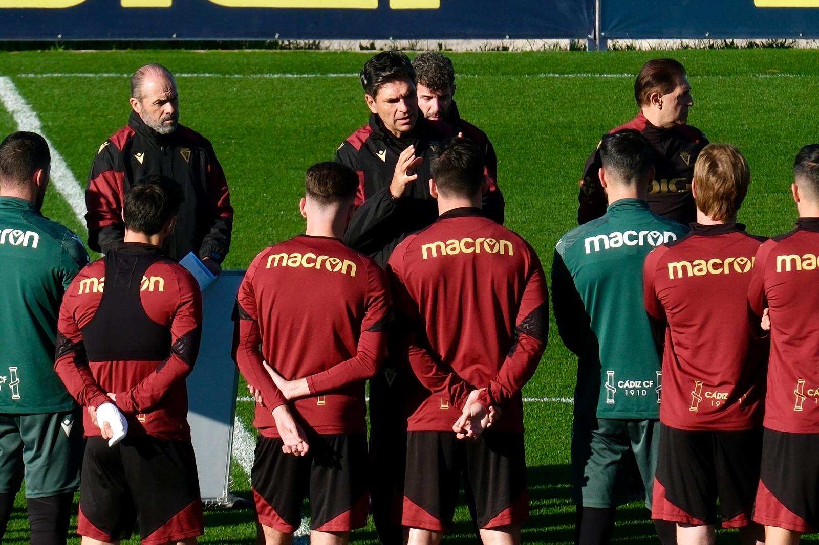 Fotos: Primer entrenamiento de Pellegrino en El Rosal