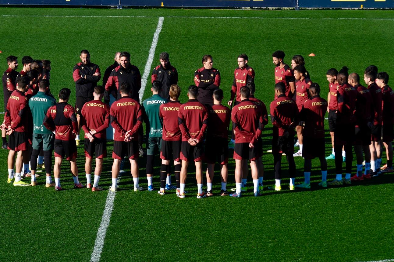 Fotos: Primer entrenamiento de Pellegrino en El Rosal