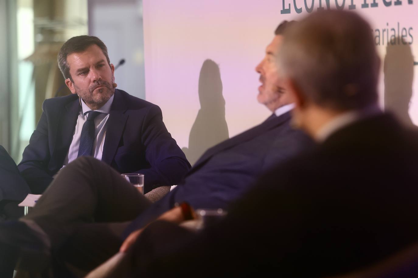 Fotos: Así ha sido el debate sobre actualidad y periodismo en La Mirada Económica con Julián Quirós, Alberto García Reyes e Ignacio Moreno