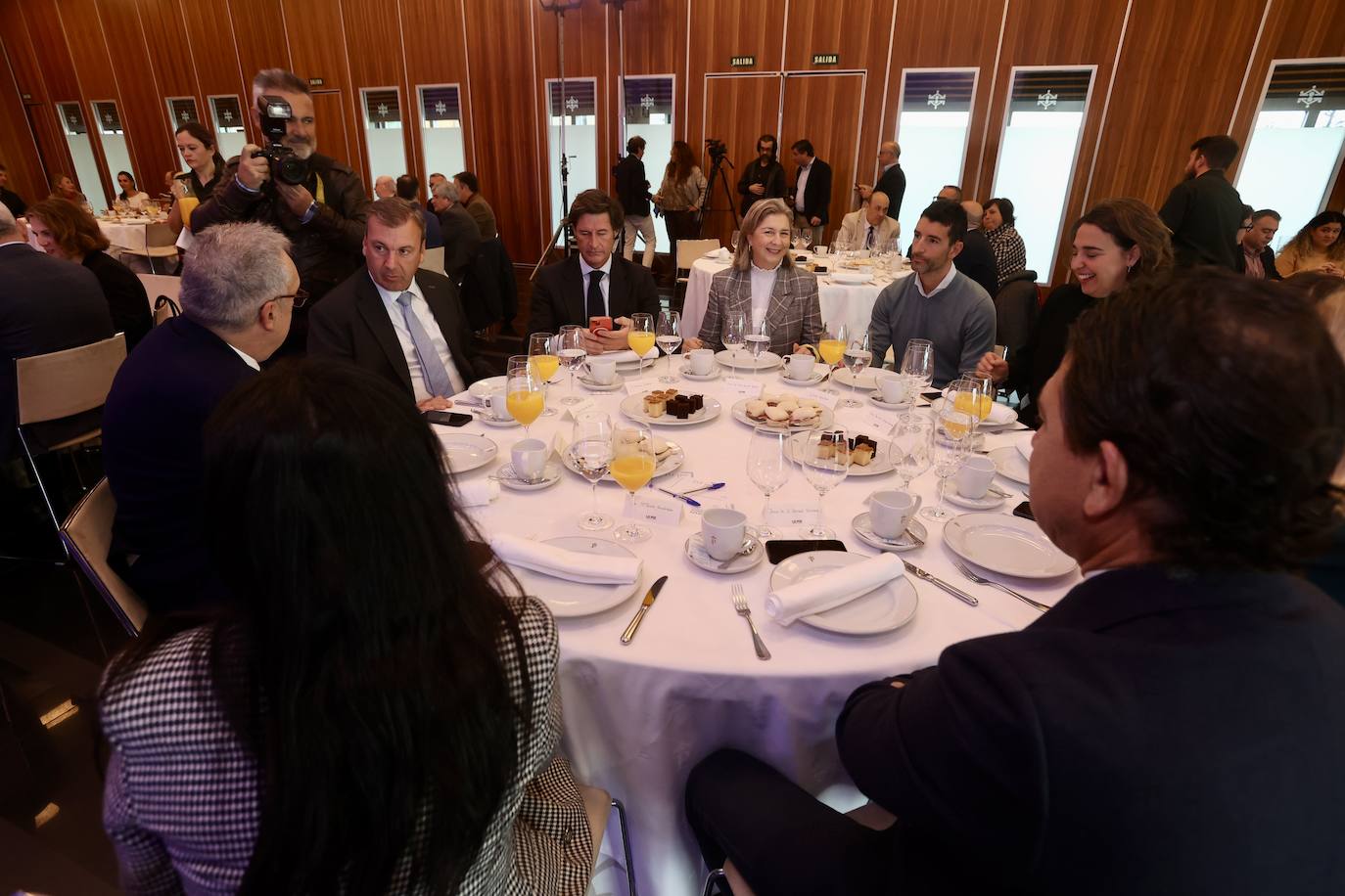 Fotos: Así ha sido el debate sobre actualidad y periodismo en La Mirada Económica con Julián Quirós, Alberto García Reyes e Ignacio Moreno