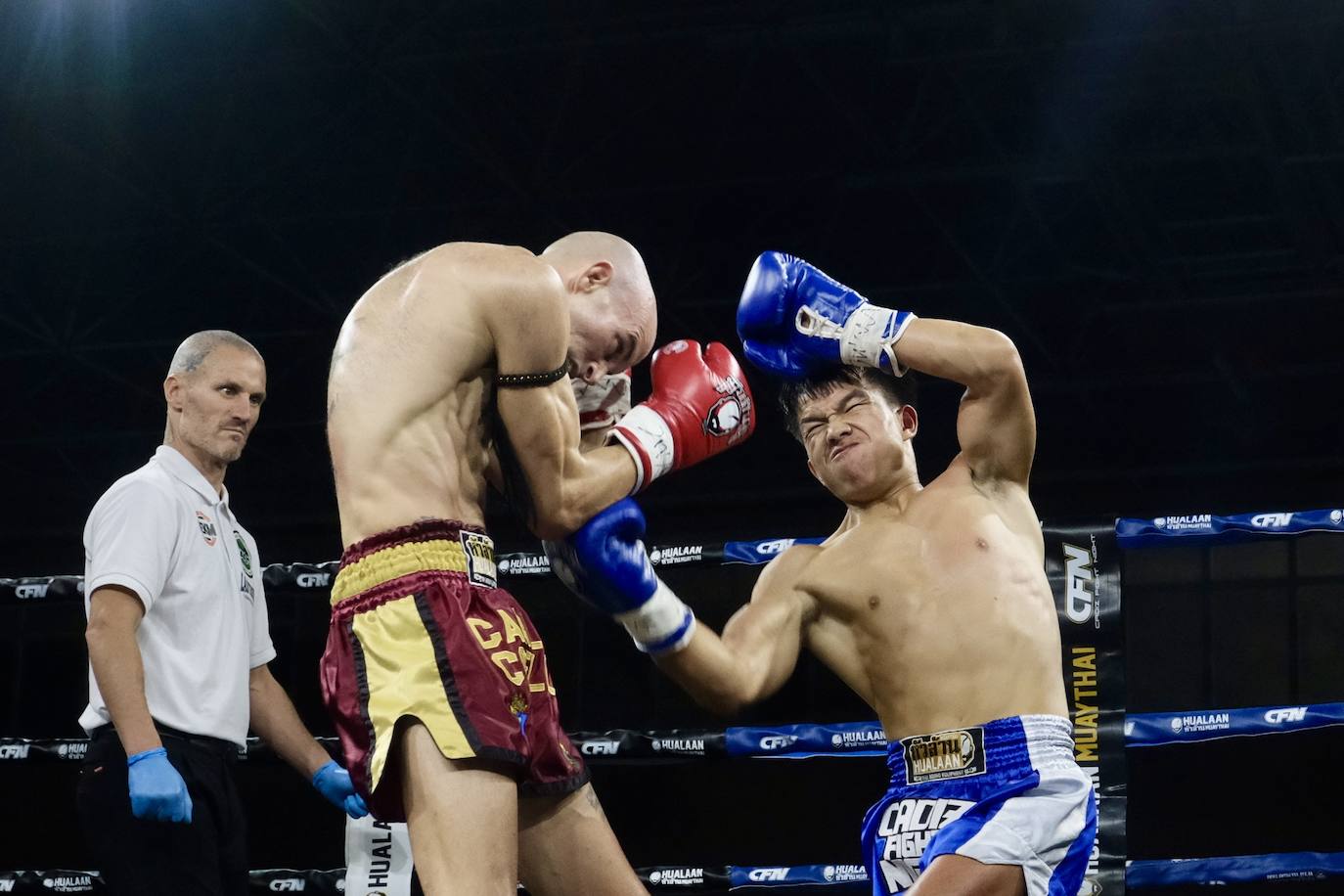 Fotos: Carlos Coello se convierte en tetracampeón mundial al vencer al tailandés Jatuphon Raksapa