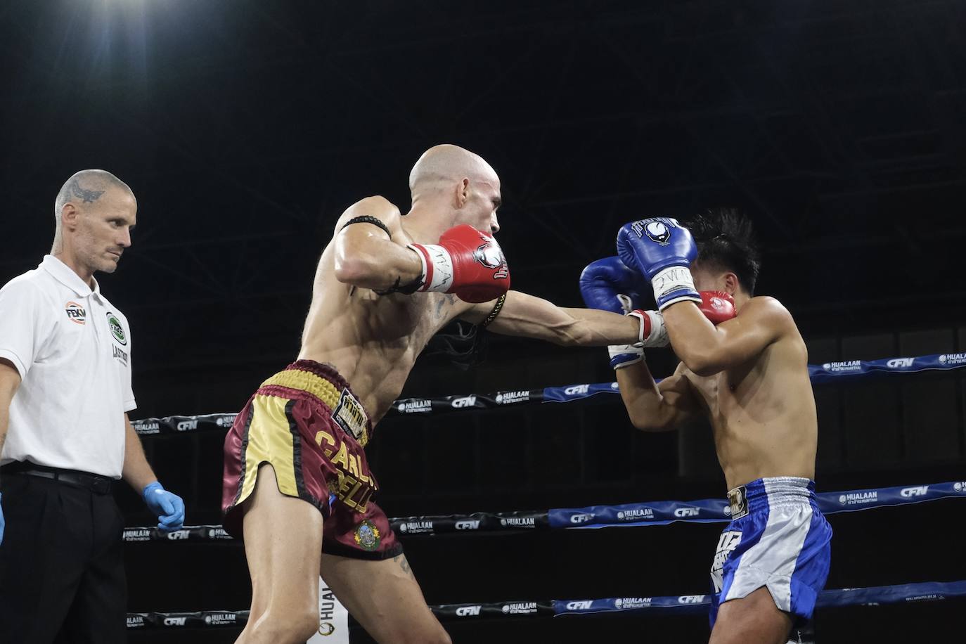 Fotos: Carlos Coello se convierte en tetracampeón mundial al vencer al tailandés Jatuphon Raksapa