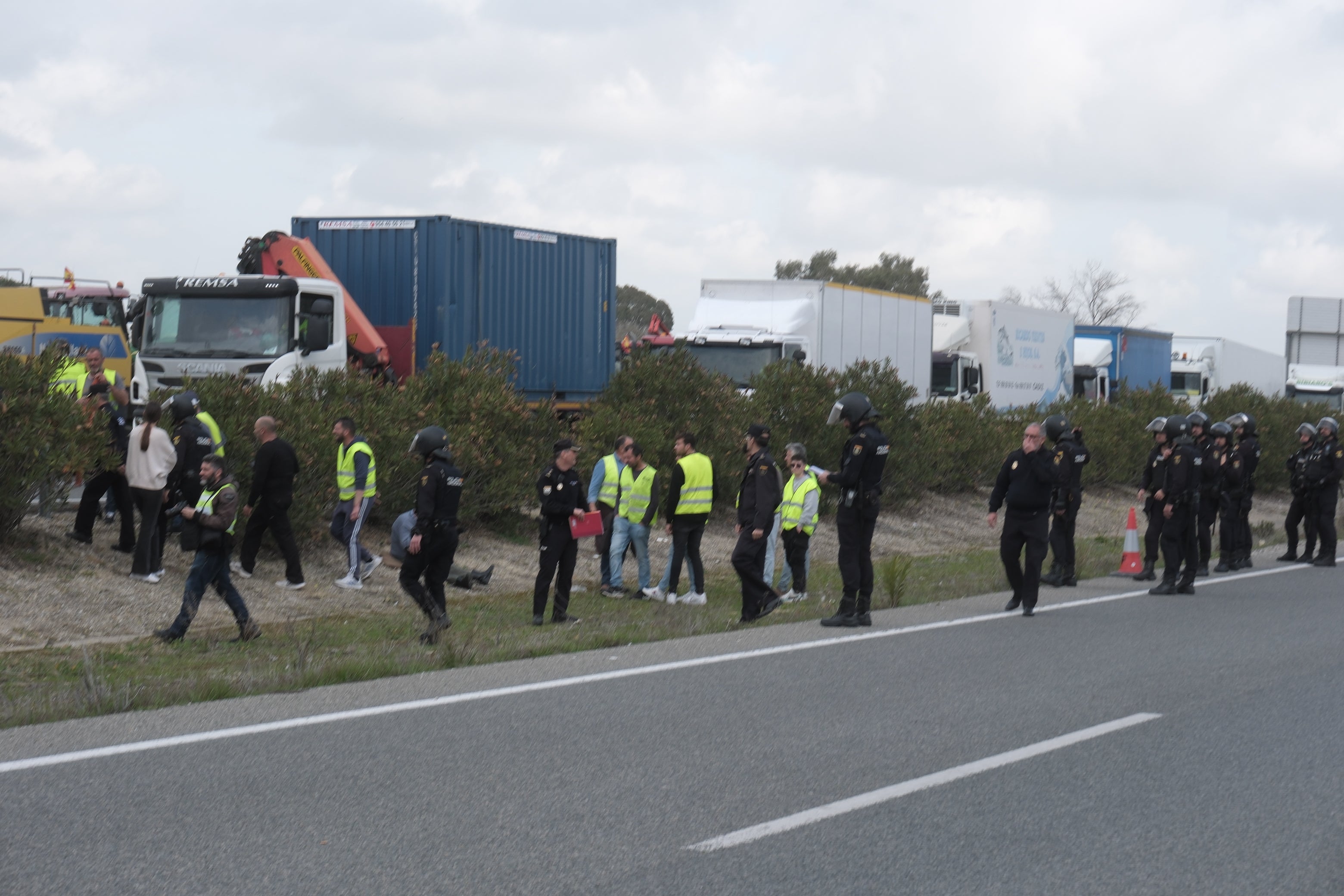 Fotos: Así ha sido la segunda jornada de movilizaciones de agricultores y ganaderos en Jerez