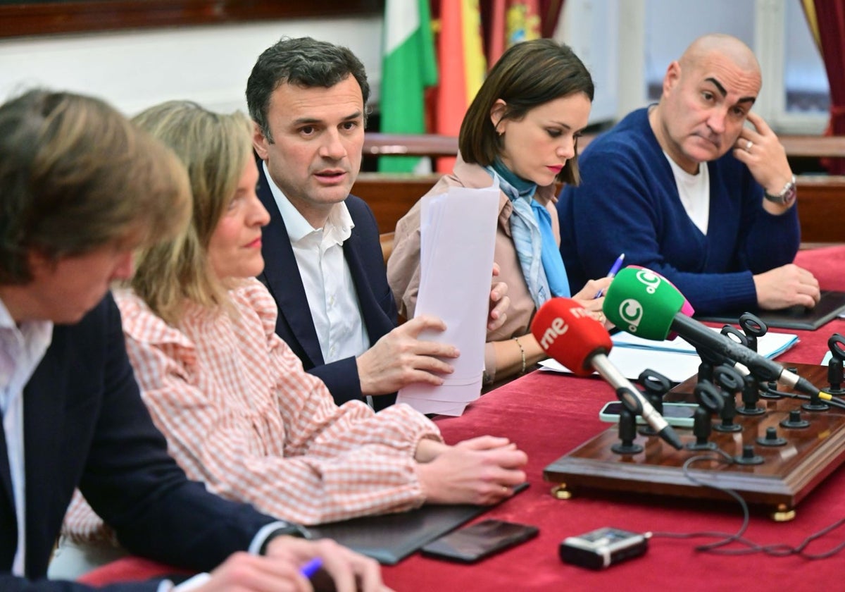 Bruno García y miembros de su equipo de Gobierno en rueda de prensa esta viernes