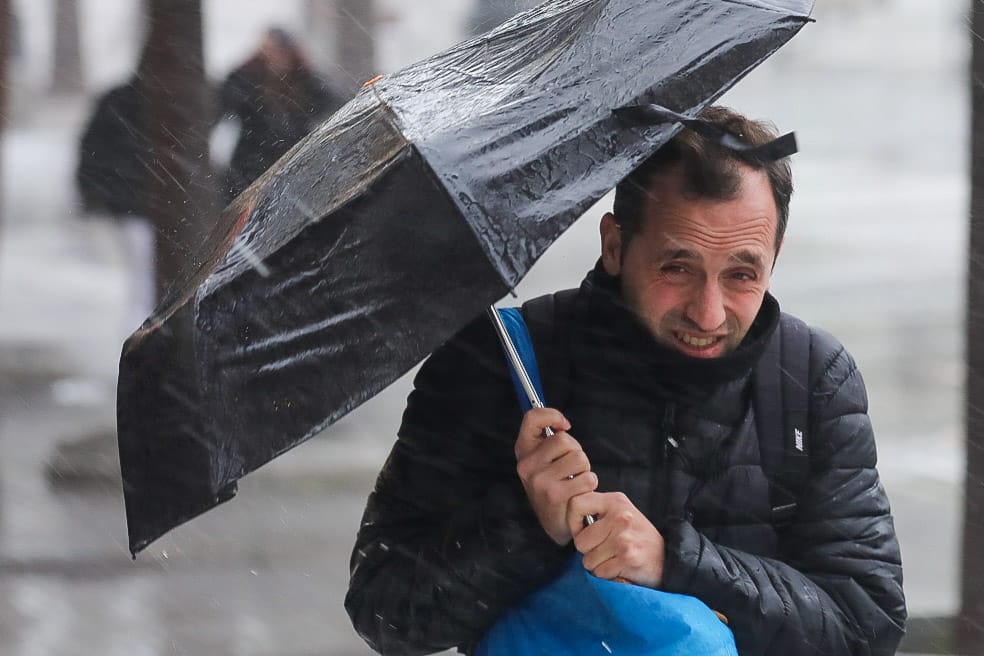 Fotos: La borrasca Karlotta azota con fuerza a Cádiz