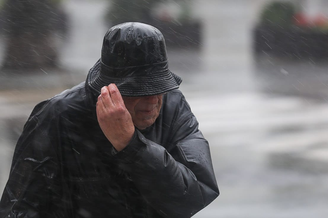Fotos: La borrasca Karlotta azota con fuerza a Cádiz