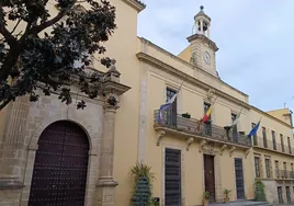 Jerez iluminará de verde sus edificios principales en homenaje a los guardias civiles fallecidos en Barbate