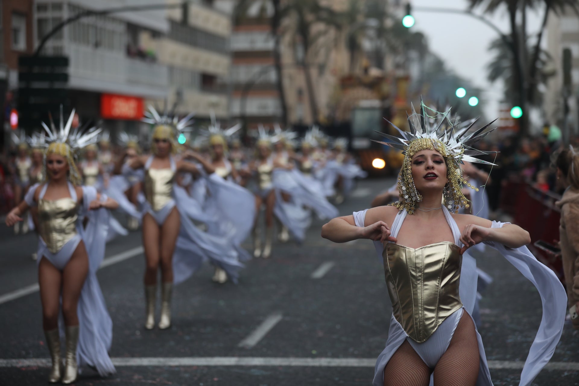 Fotos: Las mejores imágenes de la Cabalgata Magna del Carnaval de Cádiz