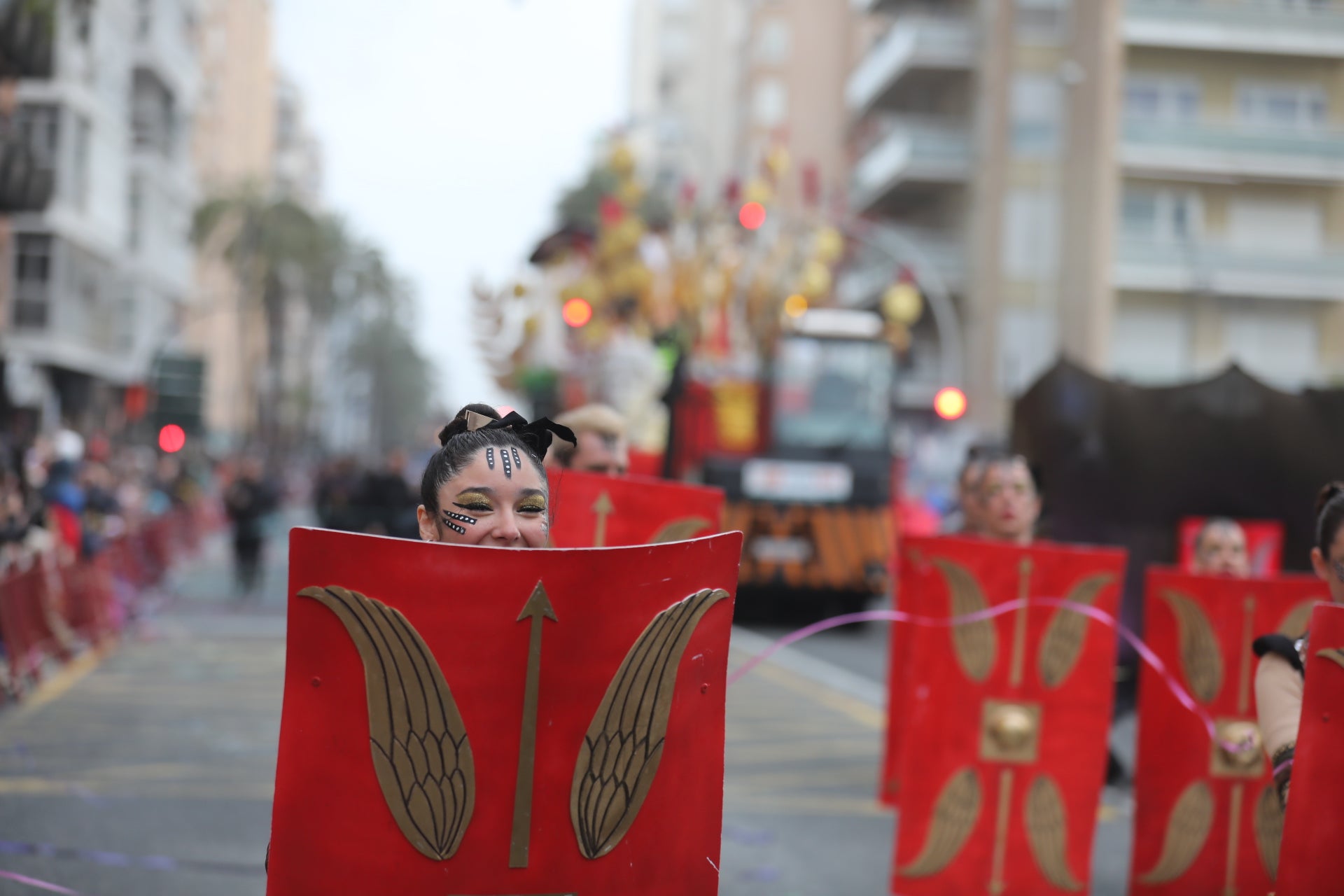 Fotos: Las mejores imágenes de la Cabalgata Magna del Carnaval de Cádiz