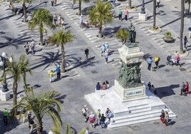 «¡Nos vemos en Moret!»: sitios en los que queda la gente en Cádiz