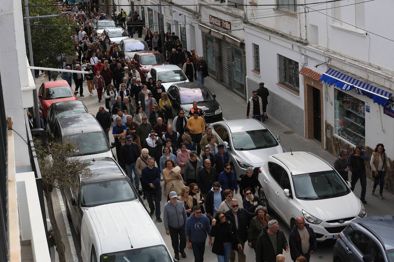 Fotos: Barbate se echa a la calle