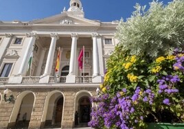 UGT denuncia «la situación límite» que se está viviendo en el Ayuntamiento de Cádiz
