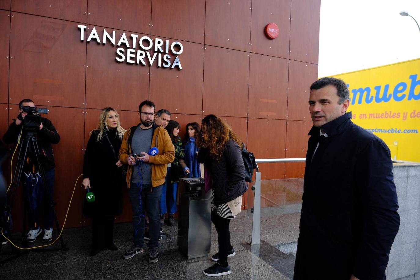 Fotos: La sociedad gaditana da su último adiós al socialista Carlos Díaz