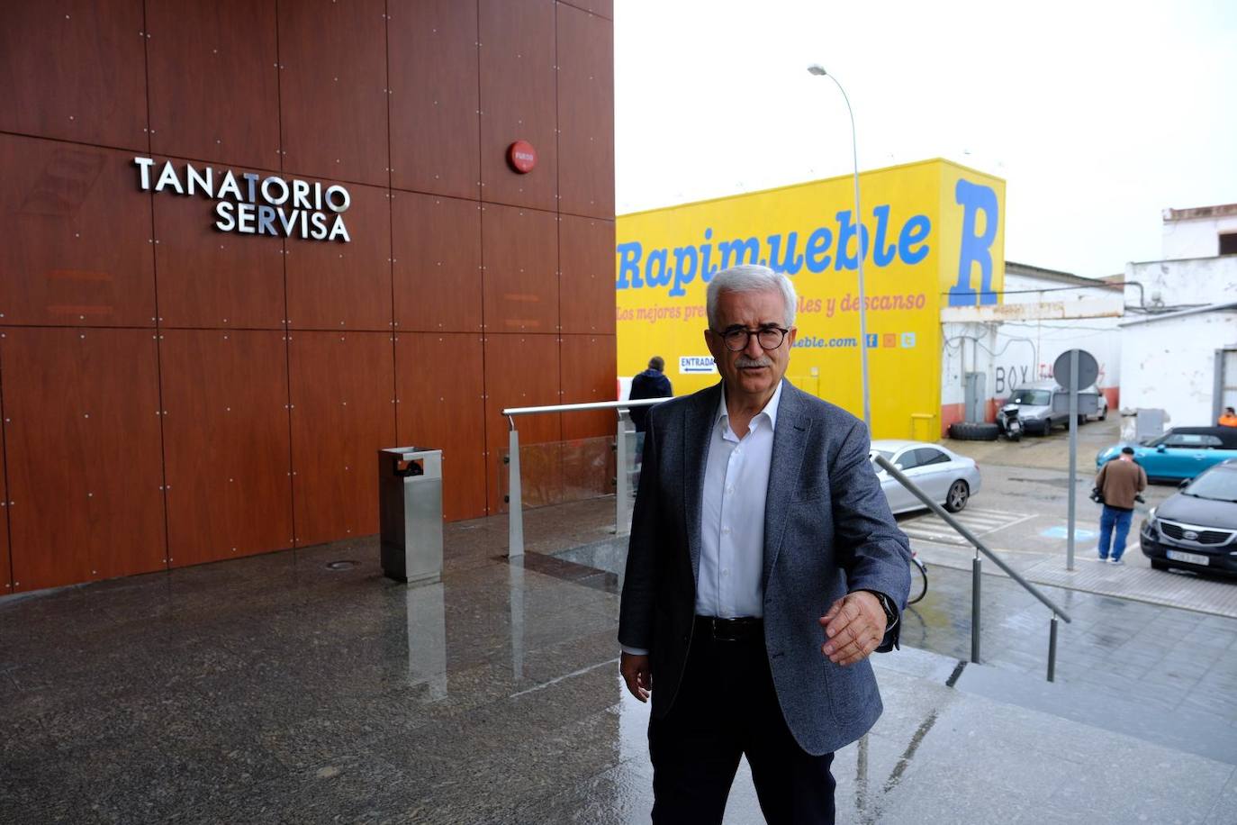 Fotos: La sociedad gaditana da su último adiós al socialista Carlos Díaz