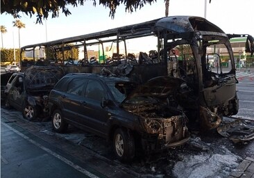 Vídeo: la narración en directo del incendio del autobús: «Siniestro total»