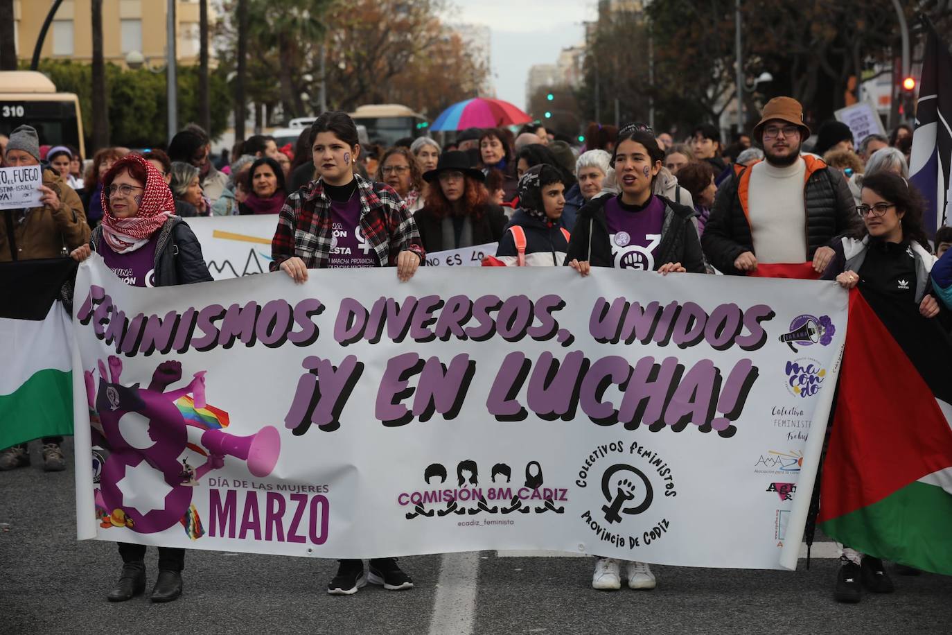 Fotos: Así ha sido la jornada feminista en Cádiz