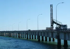 IU aprovecha las obras en el Puente Carranza para pedir un carril bici