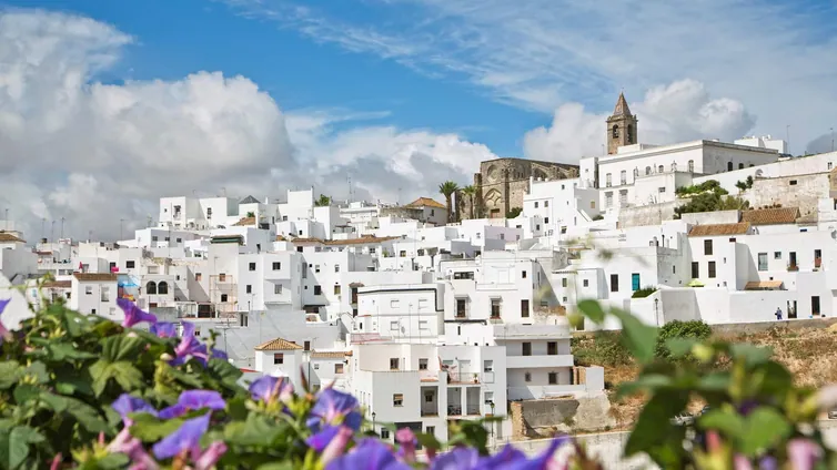 ¿Sabes por qué muchos pueblos de Cádiz se apellidan 'de la Frontera'?