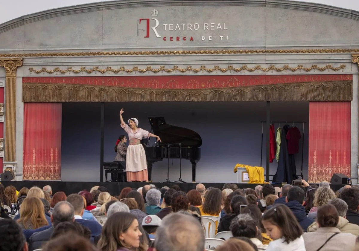 Cádiz abre este lunes la gira de La Carroza del Teatro Real, que acerca la ópera al público general