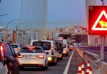 Primer día con el Puente Carranza cortado: retenciones en la entrada de Cádiz
