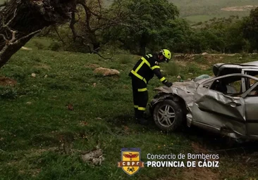 La persona fallecida tras volcar con su coche en la Sierra de Cádiz es un joven de 18 años