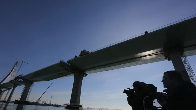 El motivo por el que el Puente de la Constitución de Cádiz no colapsaría como el de Baltimore en caso de accidente