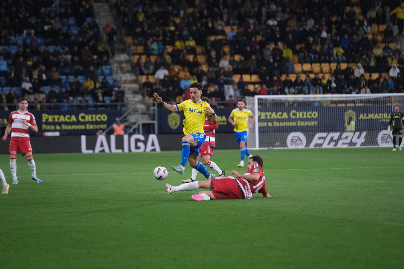 Fotos: El partido del Cádiz contra el Granada