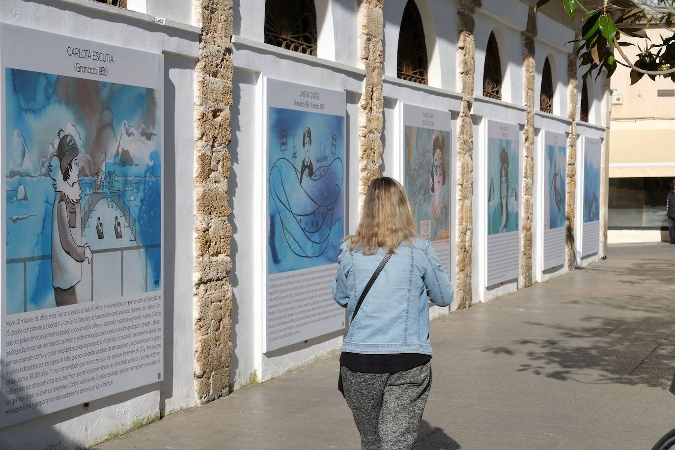 Fotos: La exposición &#039;Mujeres de la Mar&#039; ya se puede contemplar en el Mercado Central de Cádiz