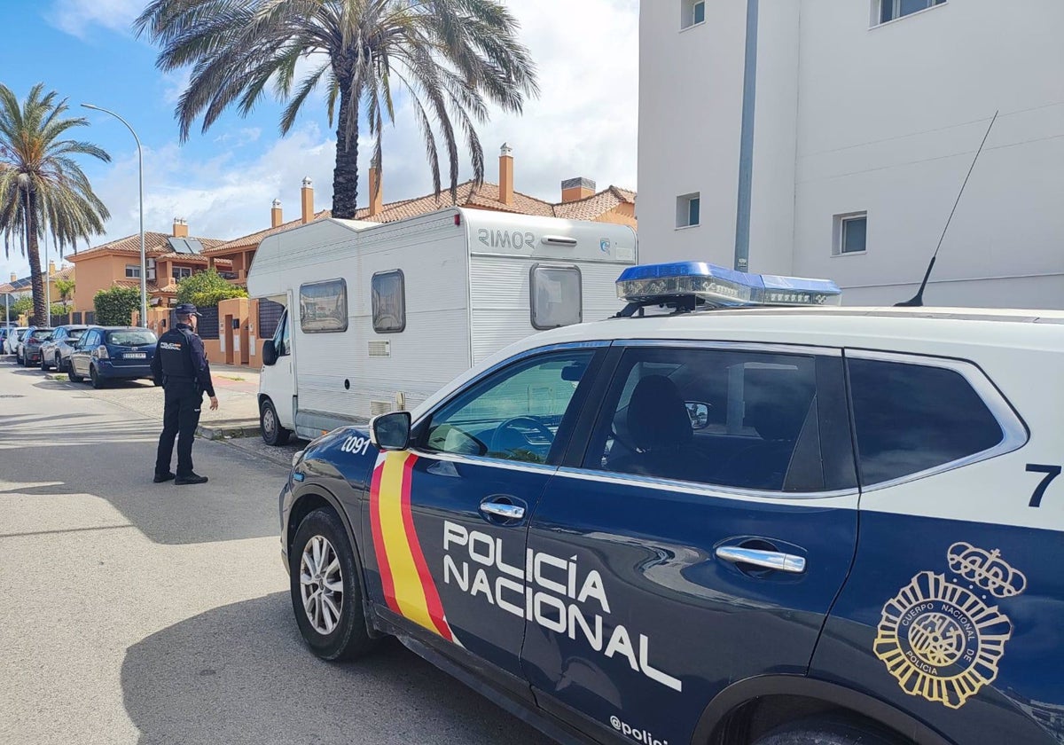 A prisión un hombre que fue descubierto robando en el interior de una autocaravana en Puerto Real