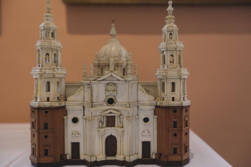 Fotos: Así está siendo la restauración de la Maqueta de Cádiz